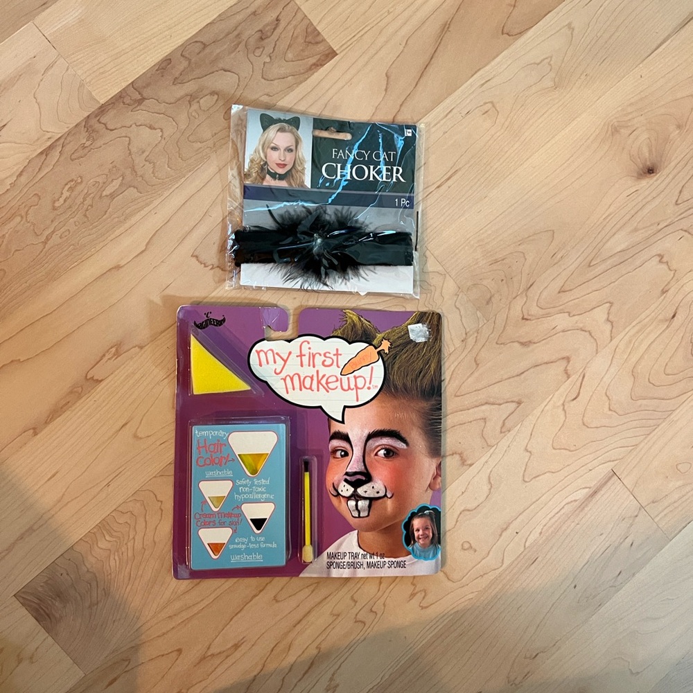 Cat Choker and Makeup Kit